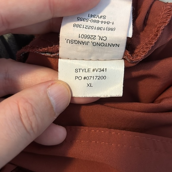 Vuori Trail men’s red lined 5” inseam athletic shorts size XL - Picture 11 of 11